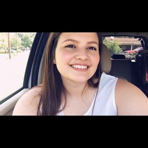 Meet your Posher, Brittney